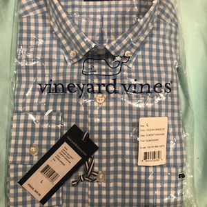 Vineyard vines collard shirt